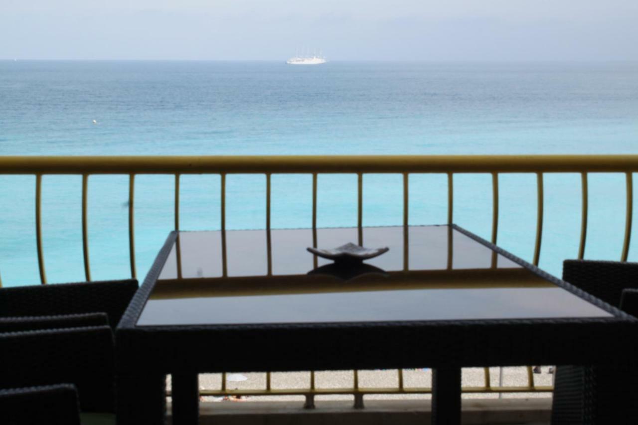 Beachfront Apartment Promenade Des Anglais Ницца Экстерьер фото