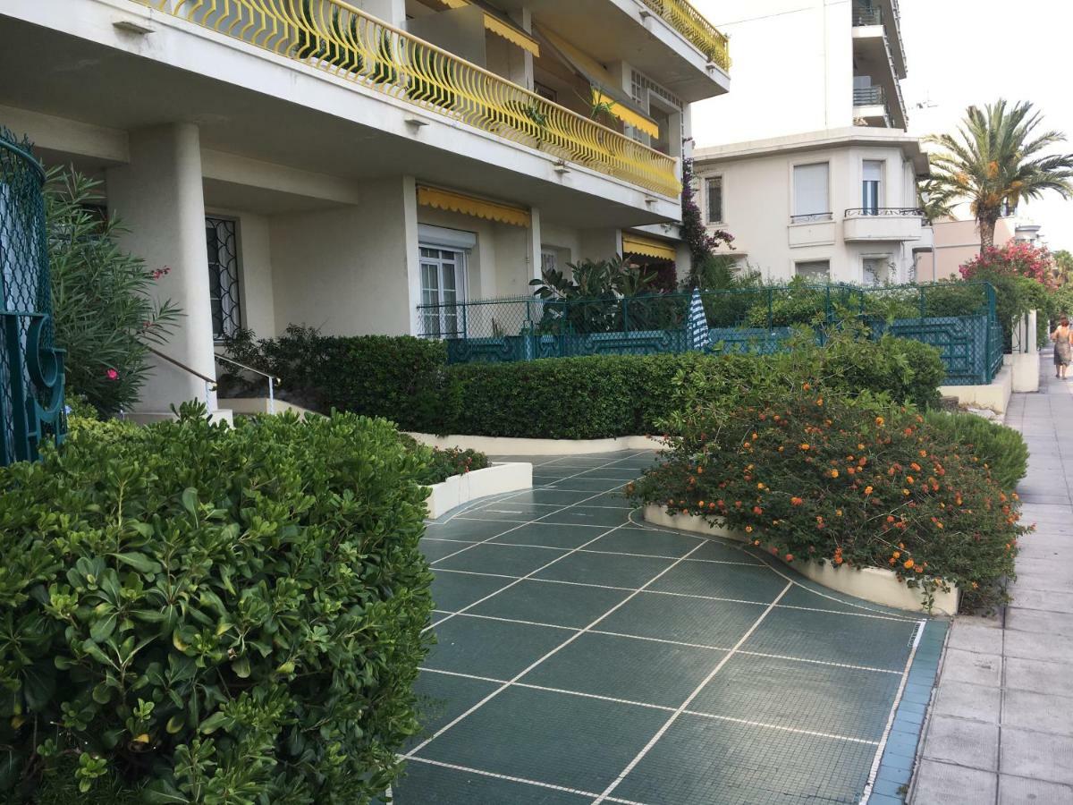 Beachfront Apartment Promenade Des Anglais Ницца Экстерьер фото